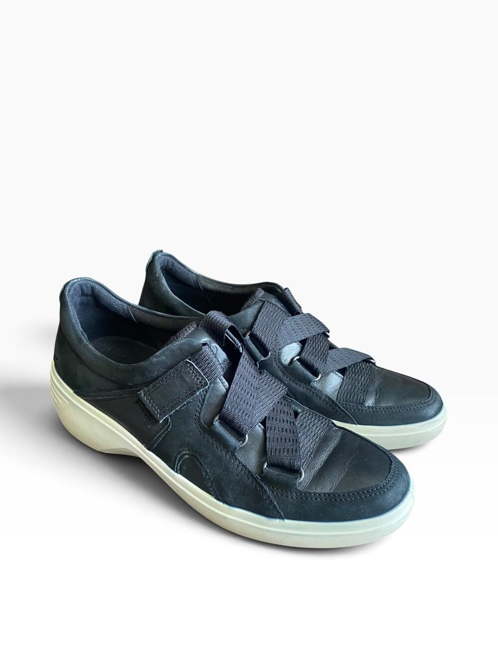 ECCO Soft 7 Black Leather Strap Sneakers Women’s EU 39 US 8-8.5 Comfort Shoes